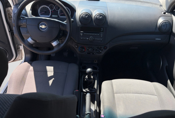 Chevrolet Aveo 1.2 i 16V HATCHBACK