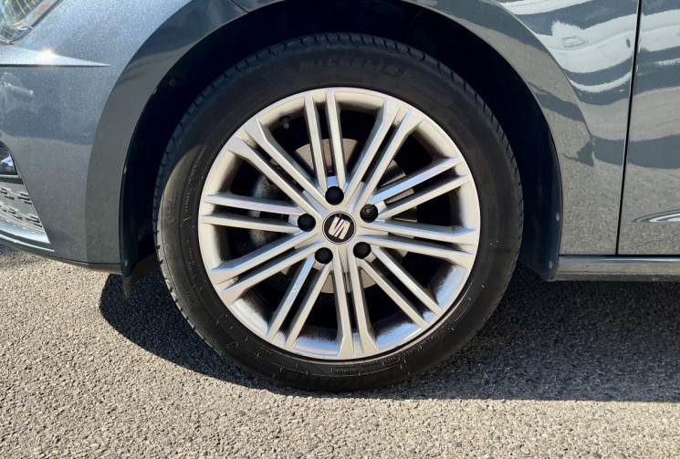 SEAT Leon 1.5 TSI 150ch Xcellence / 1ère Main / Toit Ouvrant / Suivi d'entretien / Très bon état