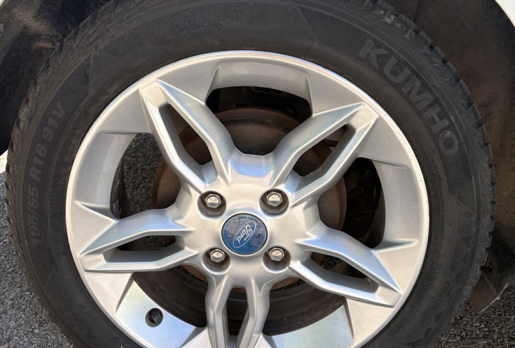 Ford B-MAX 1.6 TDCI 95cv TITANIUM / faible km 60000 / PETIT PRIX
