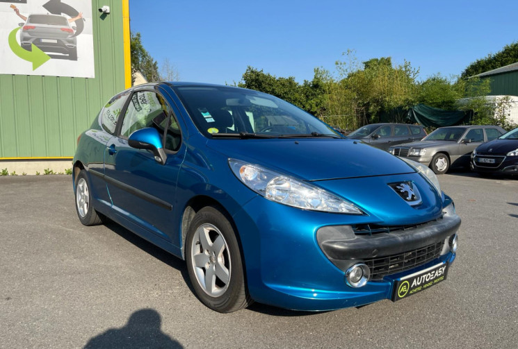 Peugeot 207 3 portes 1.4 e 16V 90cv Sport pack