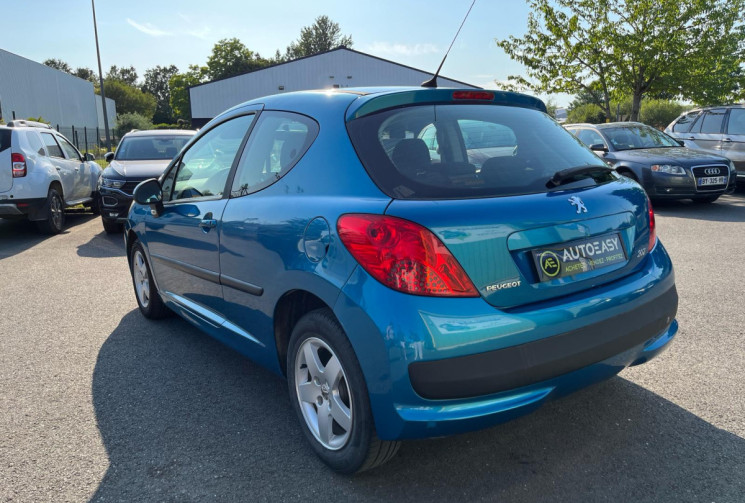 Peugeot 207 3 portes 1.4 e 16V 90cv Sport pack