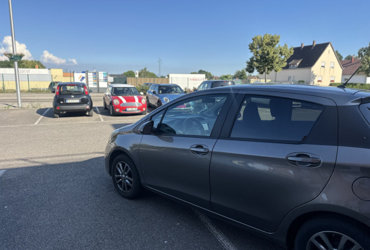 Toyota Yaris 100 VVT -I DYNAMIC 5P