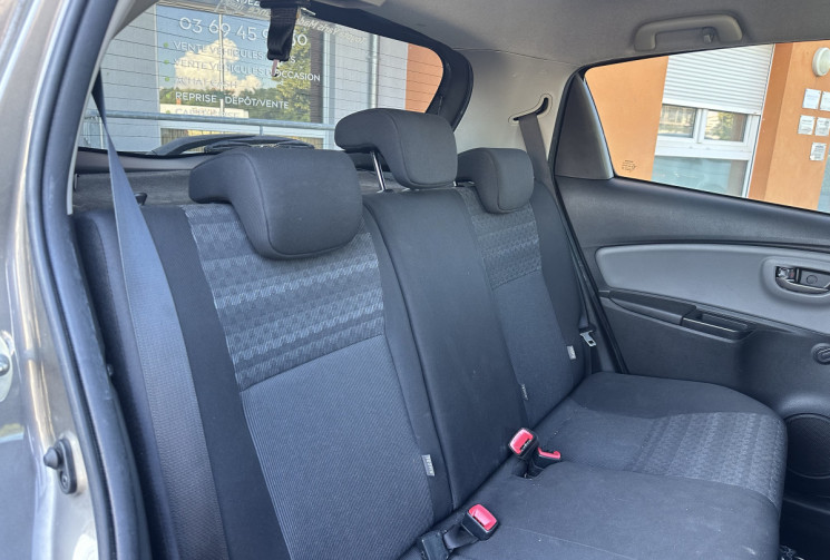 Toyota Yaris 100 VVT -I DYNAMIC 5P