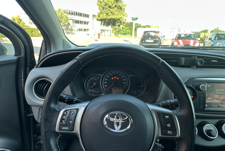 Toyota Yaris 100 VVT -I DYNAMIC 5P