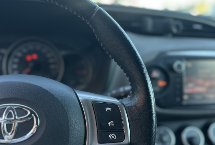 Toyota Yaris 100 VVT -I DYNAMIC 5P