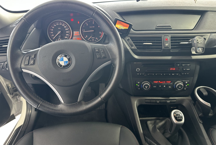 BMW X1  177 Confort / Régulateur / Climatisation