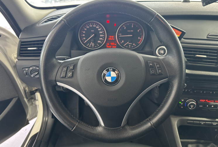 BMW X1  177 Confort / Régulateur / Climatisation