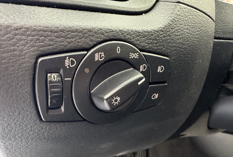 BMW X1  177 Confort / Régulateur / Climatisation