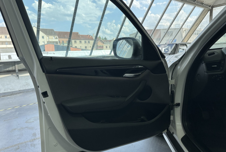 BMW X1  177 Confort / Régulateur / Climatisation