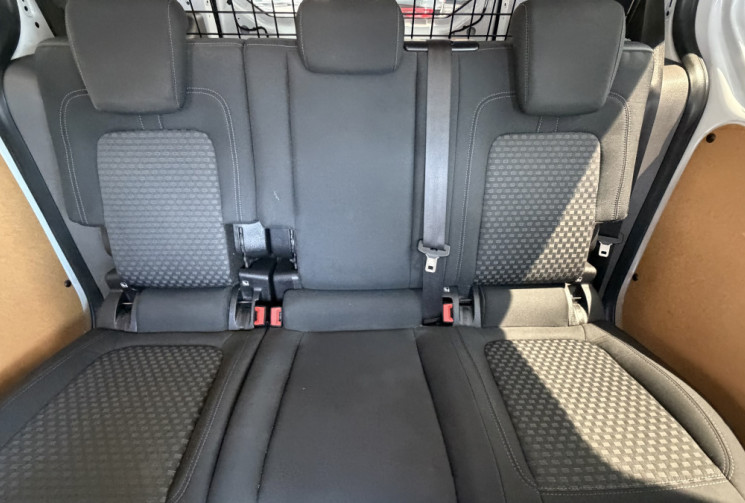 Ford Transit Connect Phase 2 L2 5 Places 100cv - rare dans cette configuration