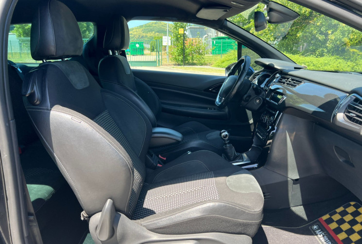 Citroën DS3  1.6 THP 155 Sport Chic