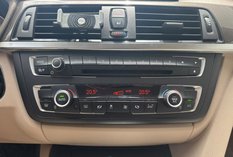 BMW Série 3 318da Touring 143CV MODERN BOITE AUTO / EXCELLENT ÉTAT / 318d / GPS / BLUETOOH / BREAK