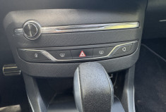 Peugeot 308 II (T9) GT 2.0 BlueHDi S&S 181CH / VEHICULE SUIVI