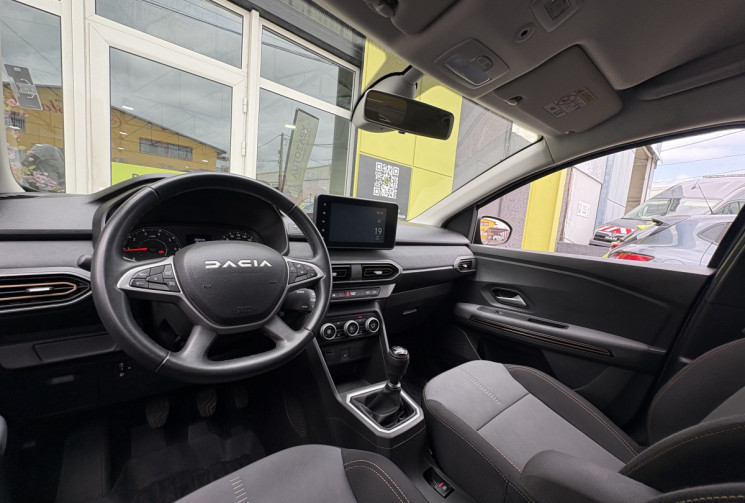 Dacia Jogger 1.0 TCe 12V 110 cv // 7 places // Faible kilométrage // Première Main