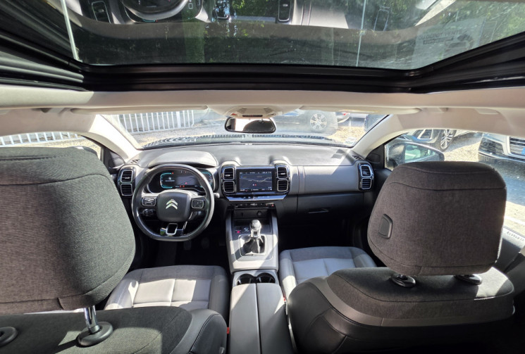 Citroën C5 Aircross 130 cv bvm6 Shine / entretien et distribution neuve chez Citroën 