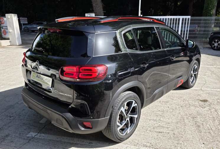 Citroën C5 Aircross 130 cv bvm6 Shine / entretien et distribution neuve chez Citroën 