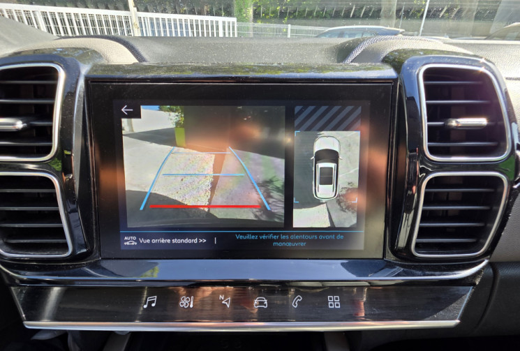 Citroën C5 Aircross 130 cv bvm6 Shine / entretien et distribution neuve chez Citroën 