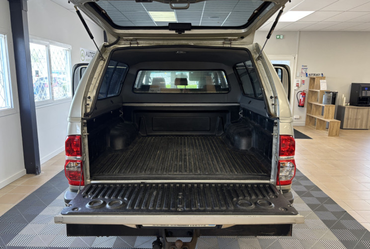 Toyota HILUX 3.0 D-4D PICKUP DOUBLE CABINE 4WD 171 INVICIBLE / HARDTOP