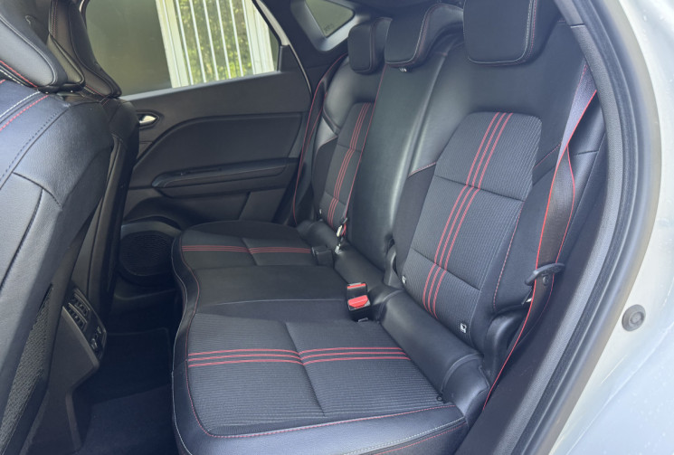 Renault Captur RS Line E-TECH 1.6i 160 ch Plug in Hybrid / CarPlay / Caméra de recul 