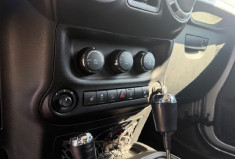 Jeep WRANGLER UNLIMITED 3,6 V6 SAHARA 284ch Moteur PENTASTAR