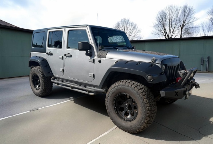 Jeep WRANGLER UNLIMITED 3,6 V6 SAHARA 284ch Moteur PENTASTAR