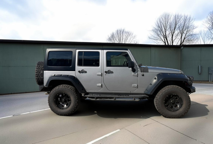 Jeep WRANGLER UNLIMITED 3,6 V6 SAHARA 284ch Moteur PENTASTAR