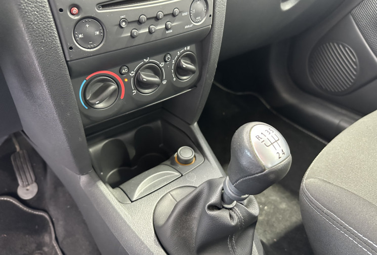 Renault Clio 1.2 16V Campus.com 75 / Première main / Distribution neuve / Climatisation