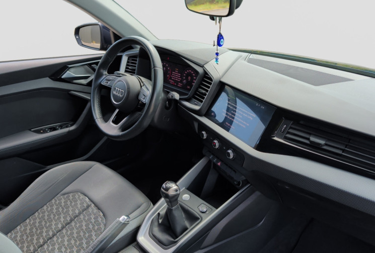 Audi A1 25 tfsi 95 cv advanced  / carplay / keyless go
