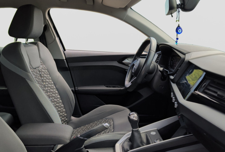 Audi A1 25 tfsi 95 cv advanced  / carplay / keyless go