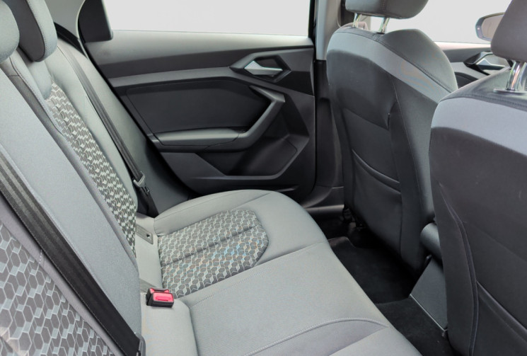 Audi A1 25 tfsi 95 cv advanced  / carplay / keyless go