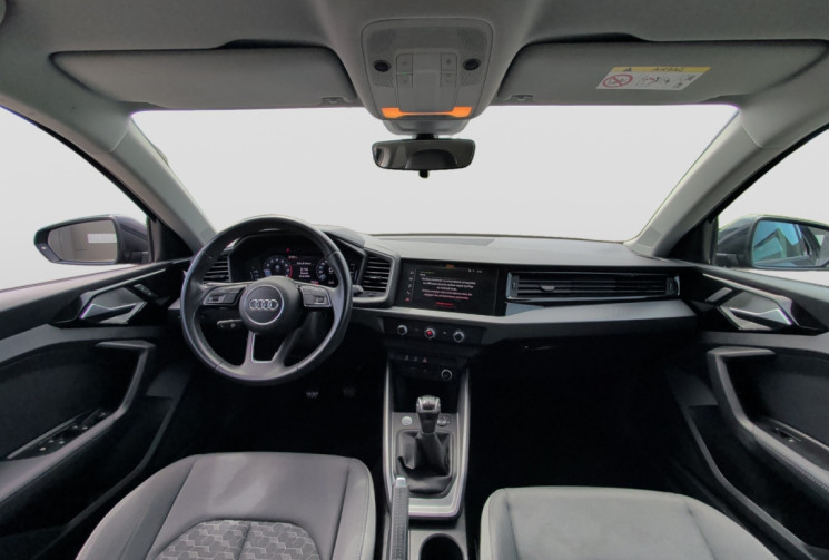 Audi A1 25 tfsi 95 cv advanced  / carplay / keyless go