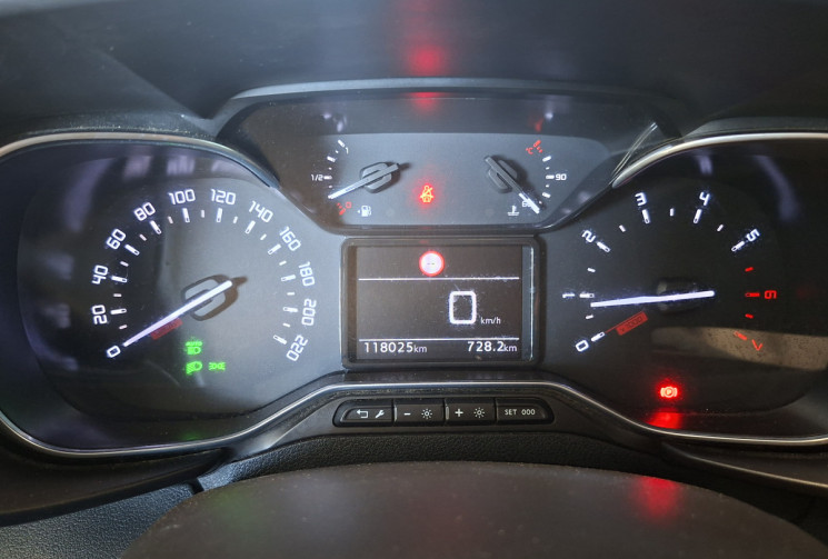 Citroën Berlingo 1.5 HDI 102 16V S&S RIP CURL / ENTRETIEN A JOUR  / TOIT PANORAMIQUE