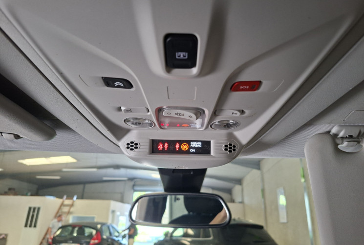 Citroën Berlingo 1.5 HDI 102 16V S&S RIP CURL / ENTRETIEN A JOUR  / TOIT PANORAMIQUE