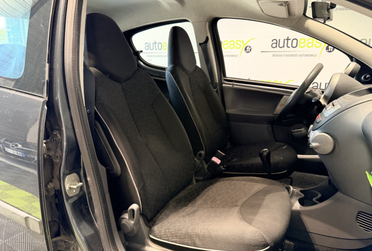Peugeot 107 1.0  68 ch 1ERE MAIN CLIM 5P