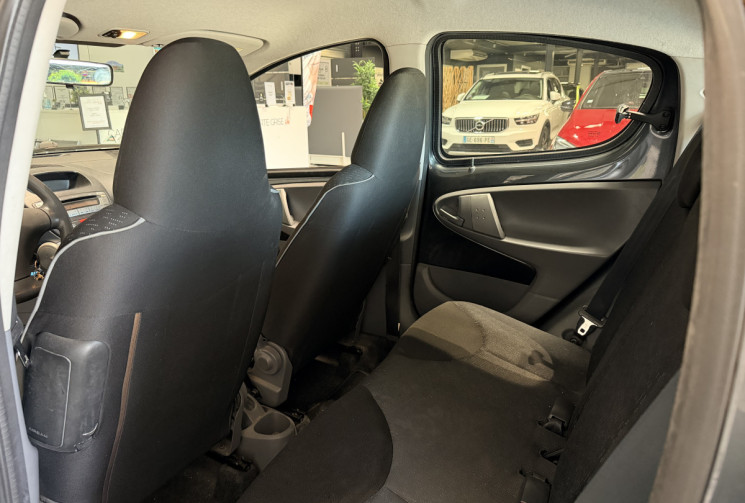 Peugeot 107 1.0  68 ch 1ERE MAIN CLIM 5P