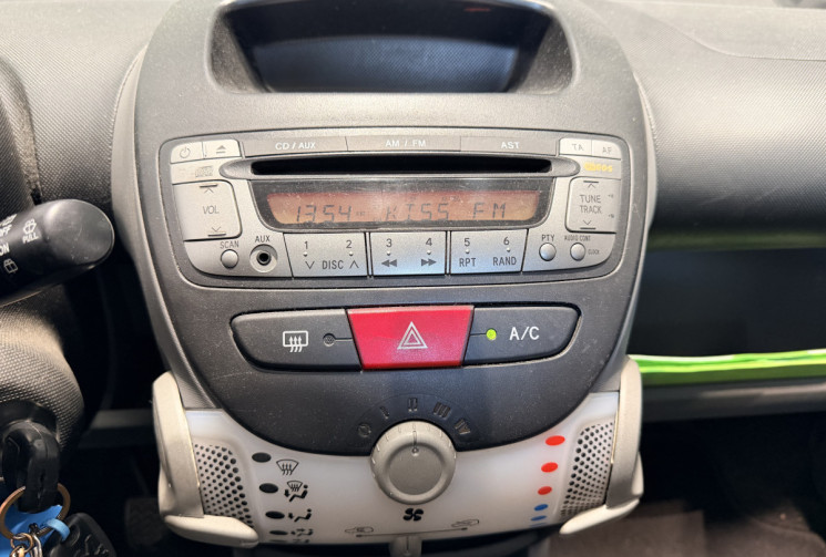 Peugeot 107 1.0  68 ch 1ERE MAIN CLIM 5P