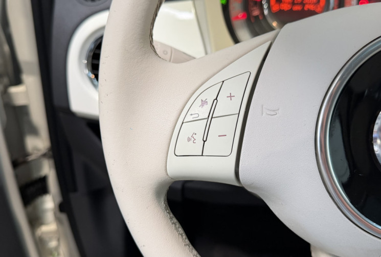 FIAT 500 1,2 69 Lounge - Toit pano