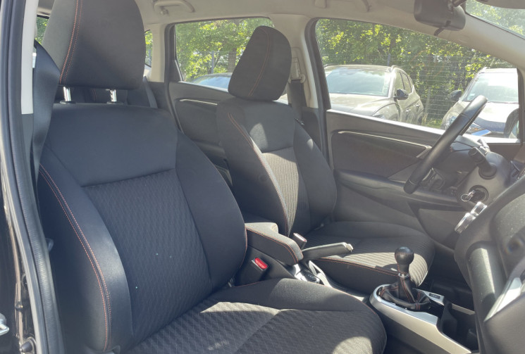 Honda Jazz 1.5 i-VTEC 130 ch Dynamique*Sièges Chauffants-Radar Av et Ar-AFIL-Entretiens Ok