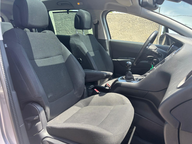 Peugeot 5008 1.6 HDI 120 ALLURE 7 PLACES