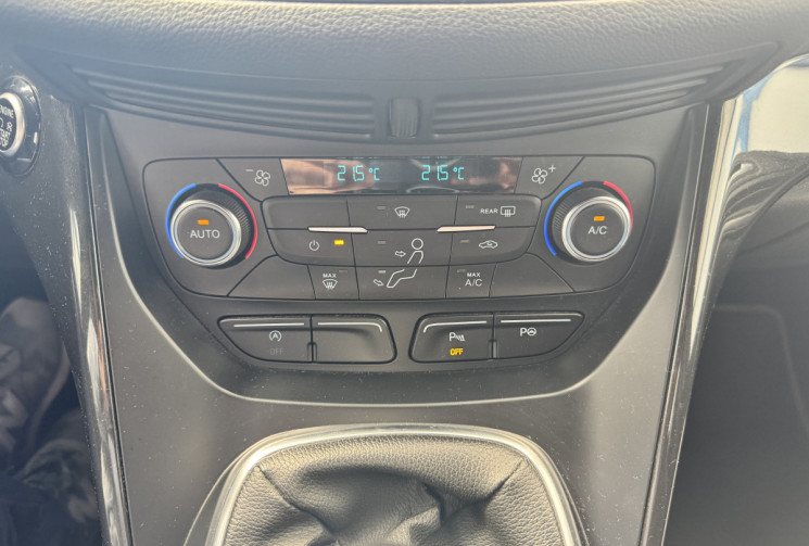Ford Kuga 2.0 TDCI 150 ST Line - 1ère main