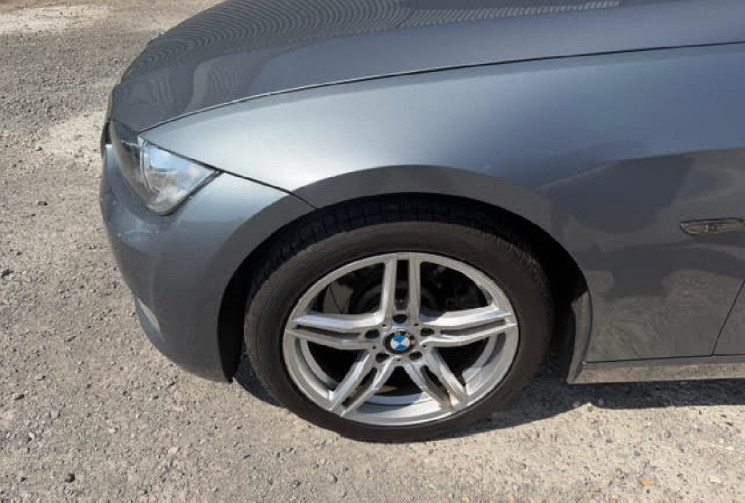 BMW SERIE 3 COUPE 325 cd 197ch Luxe