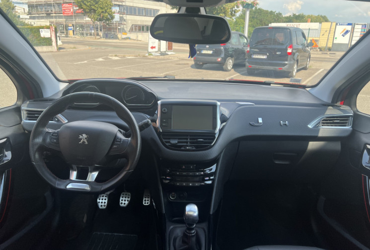 Peugeot 2008 1.2 PureTech 130ch S&S GT LINE BVM6 / Courroie de distribution OK
