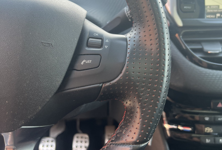 Peugeot 2008 1.2 PureTech 130ch S&S GT LINE BVM6 / Courroie de distribution OK