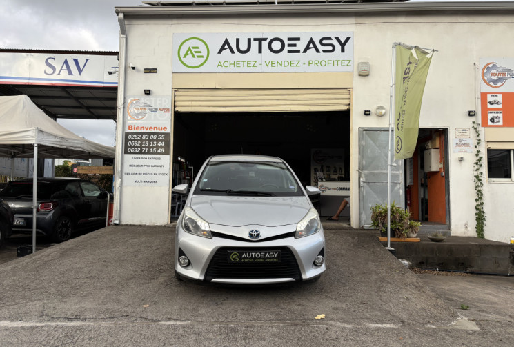 Toyota Yaris 1.5 HSD 100 DYNAMIC boite auto