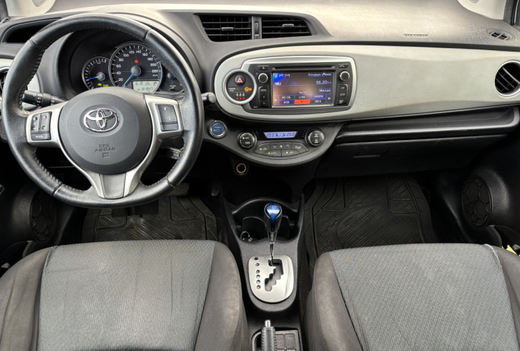 Toyota Yaris 1.5 HSD 100 DYNAMIC boite auto