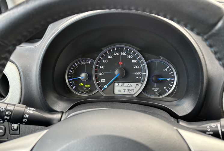Toyota Yaris 1.5 HSD 100 DYNAMIC boite auto