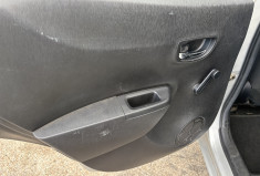 Toyota Yaris 1.5 HSD 100 DYNAMIC boite auto