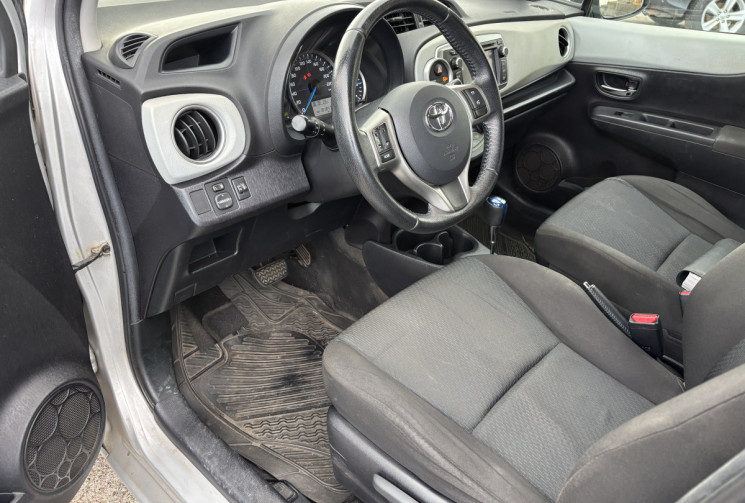 Toyota Yaris 1.5 HSD 100 DYNAMIC boite auto