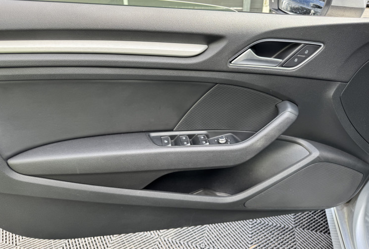 Audi A3 Série 3 Phase 2 Cabriolet (8V) 1.5 TFSI 16V COD S-Tronic7 SLINE