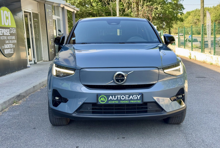 Volvo C40 Recharge Twin 408 ch Ultimate AWD / Toit Panoramique / Siège et volant chauffant / Carplay